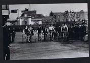 Everything Bicycles - : c.1885 FOUR MEN RACING IN ENGLAND-AT THE START LINE (Lillie Bridge Track): Photographs-Antique Collectables (tin, glass, paper)